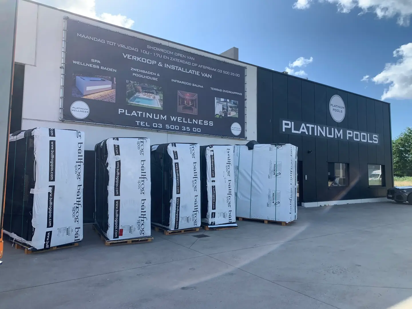 SHOWROOM SINT-GILLIS-WAAS